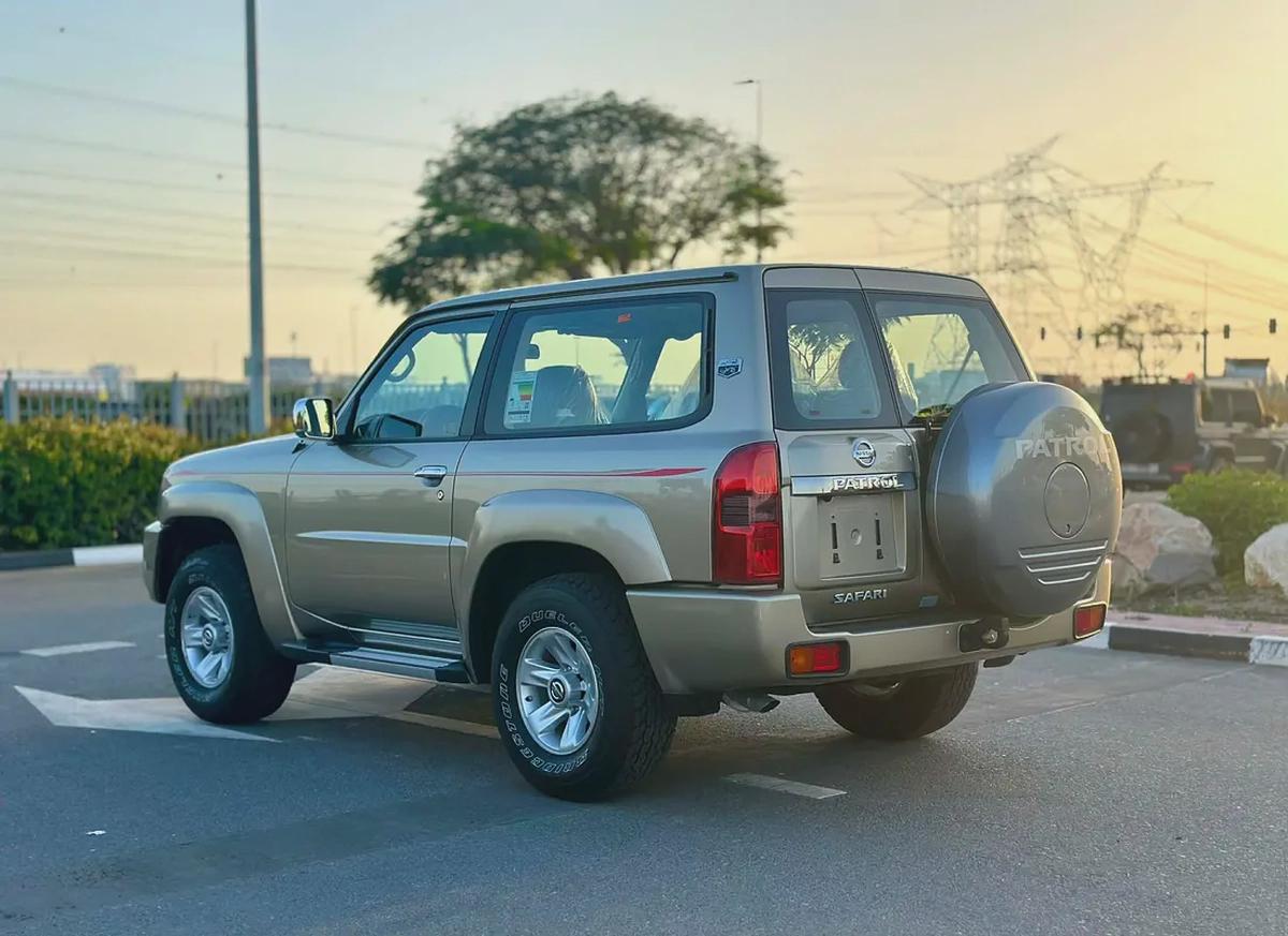 2024 Nissan Patrol Safari Super Safari - GCC Specs - Brand New-9-9