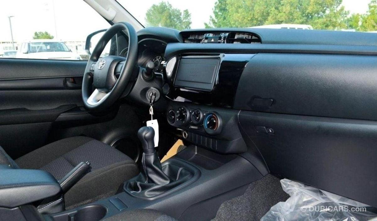 Toyota Hilux HILUX 2.4L MED OPTION-10-10