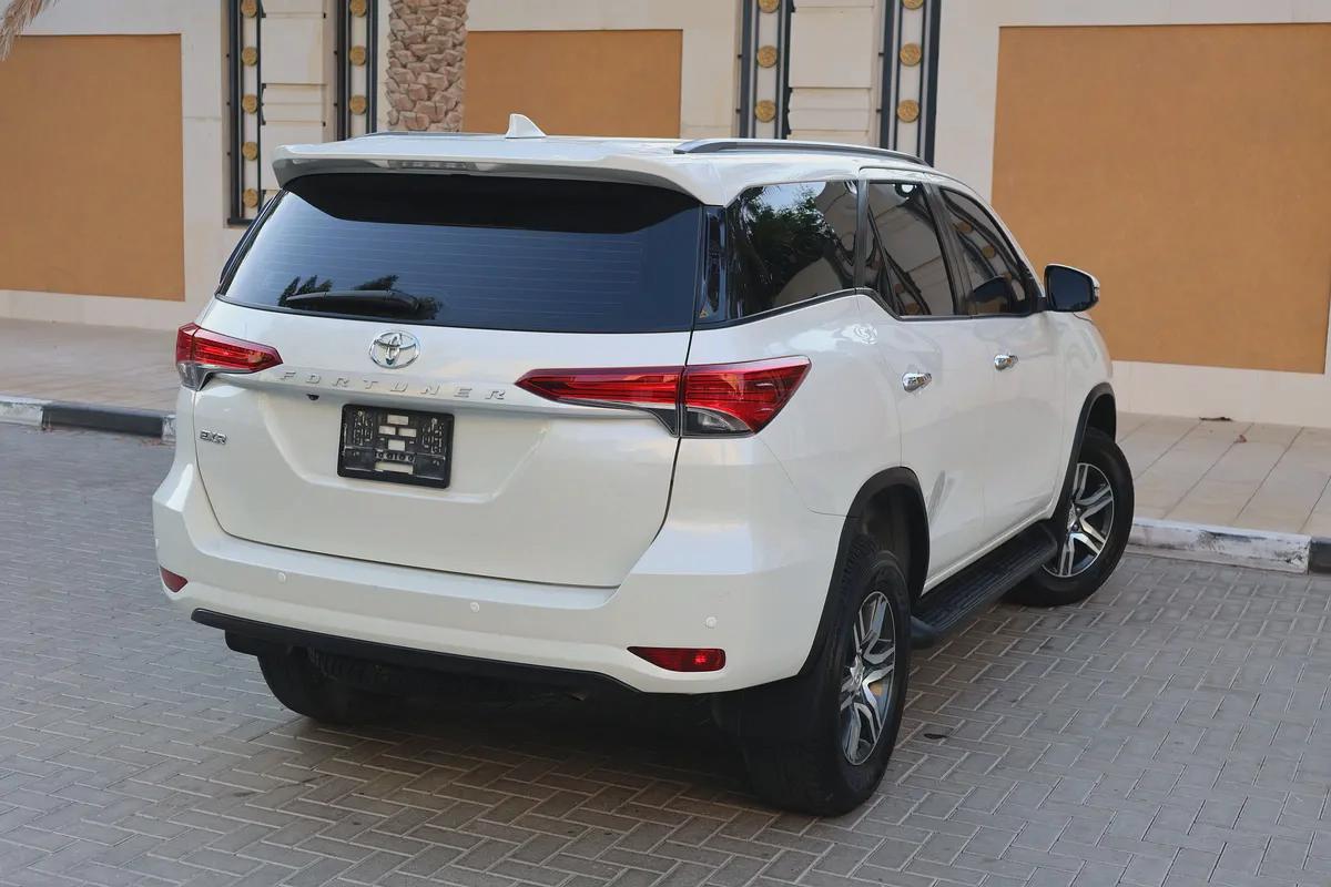 Toyota Fortuner-2021-89000KM-GCC SPECS-EXCELLENT CONDITION-3-3