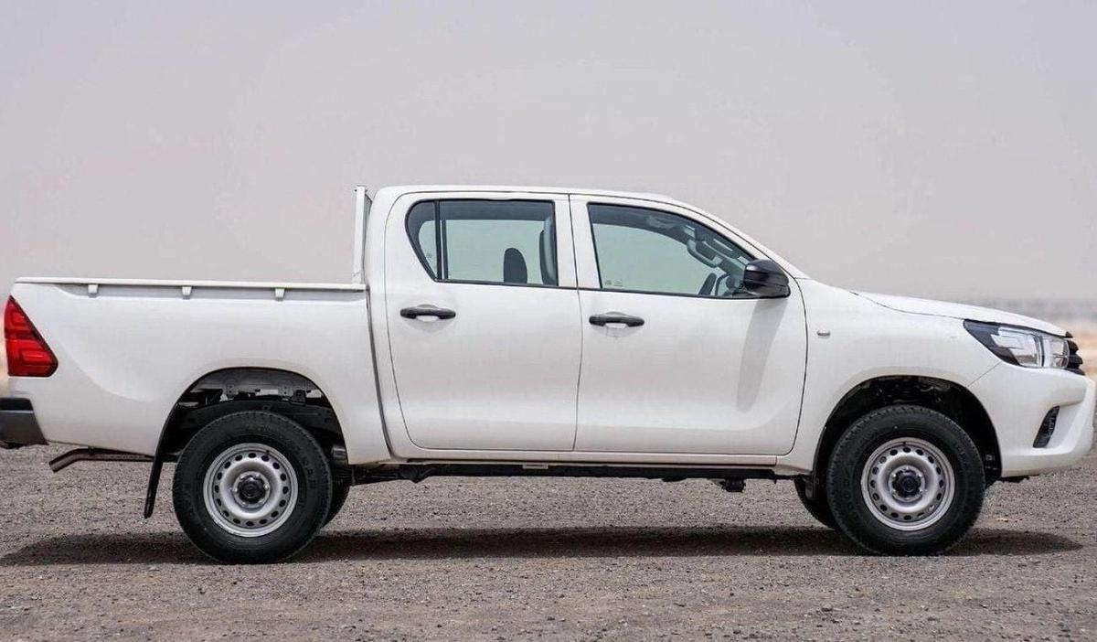Toyota Hilux GL 2.4L Double Cab Utility-2-2