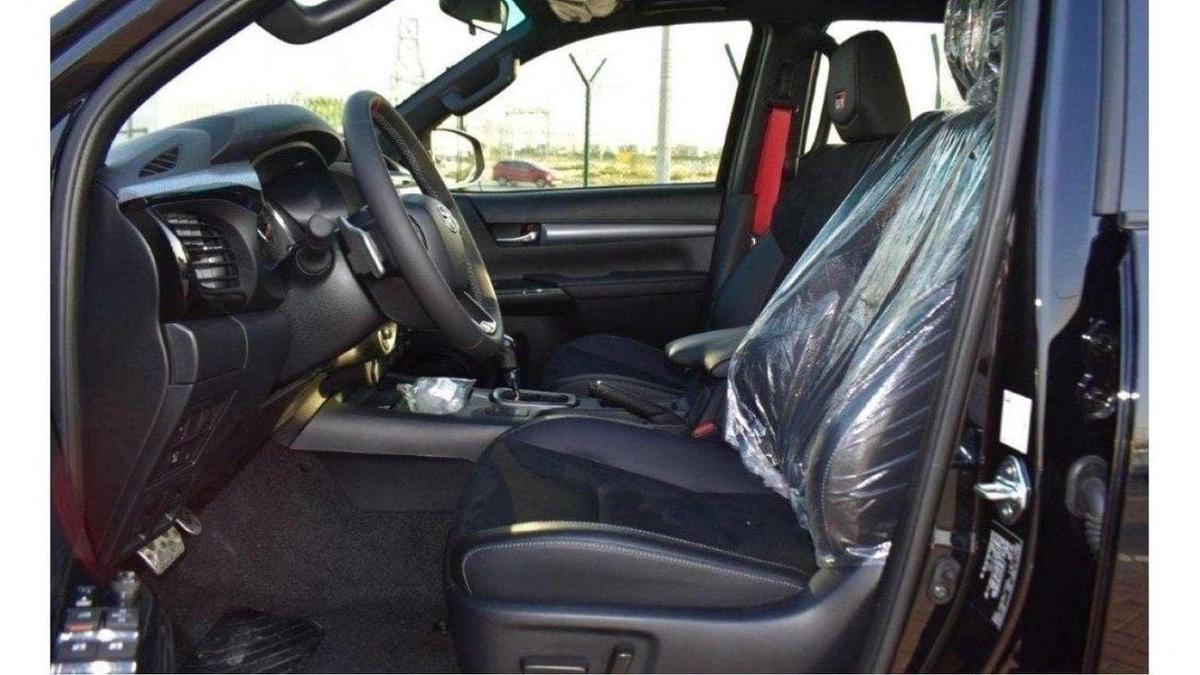 Toyota Hilux Toyota Hilux GR Sport 4.0L Petrol AT 4X4 2024-4-4