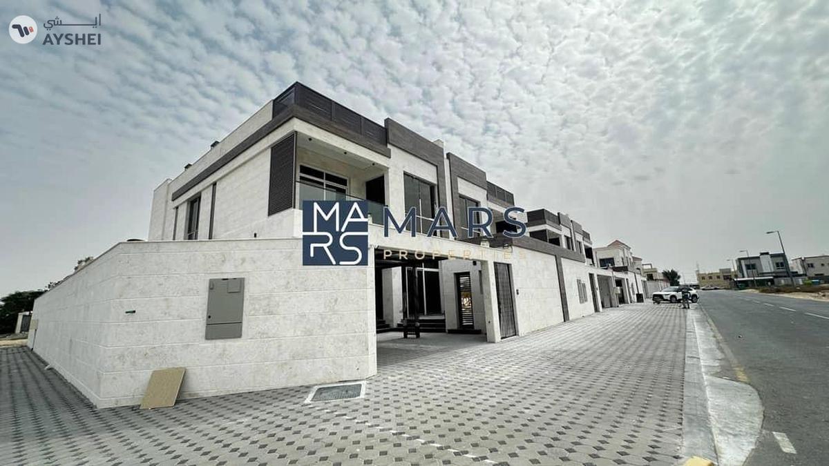 Brand new 5 bedrooms luxury villa with driver room for rent in Hoshi Sharjah for 175,000 AED yearly-0-landscape