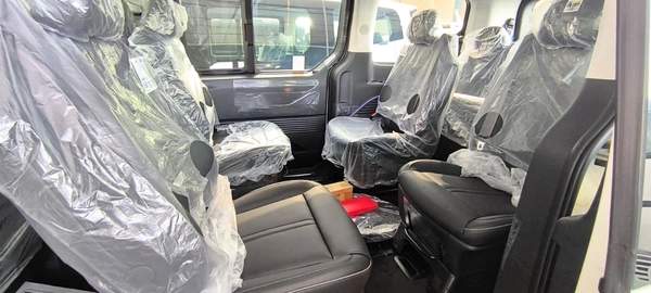 Hyundai Staria 2025 Diesel | 9 Seater Luxury | GCC Specs | Ready to Drive