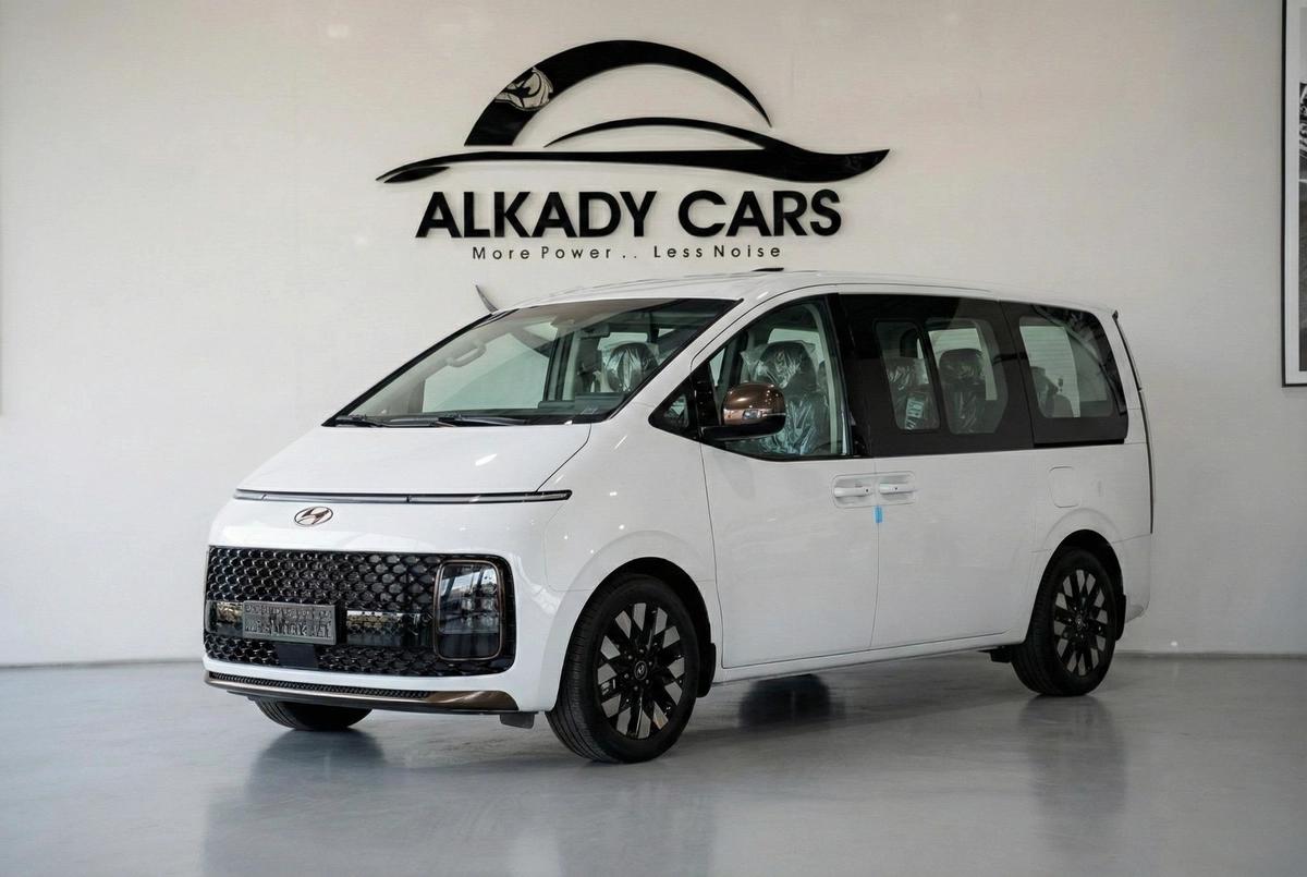 Hyundai Staria 2025 Diesel | 9 Seater Luxury | GCC Specs | Ready to Drive-0-0