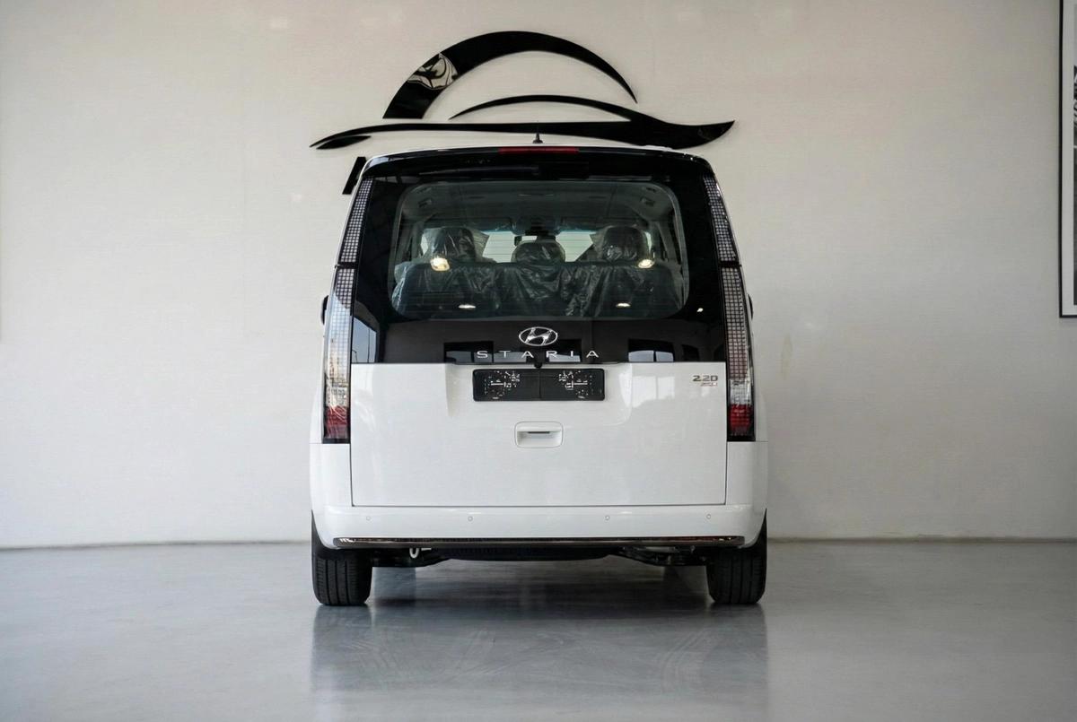 Hyundai Staria 2025 Diesel | 9 Seater Luxury | GCC Specs | Ready to Drive-6-6