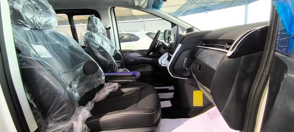 Hyundai Staria 2025 Diesel | 9 Seater Luxury | GCC Specs | Ready to Drive