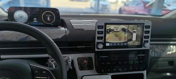 Hyundai Staria 2025 Diesel | 9 Seater Luxury | GCC Specs | Ready to Drive