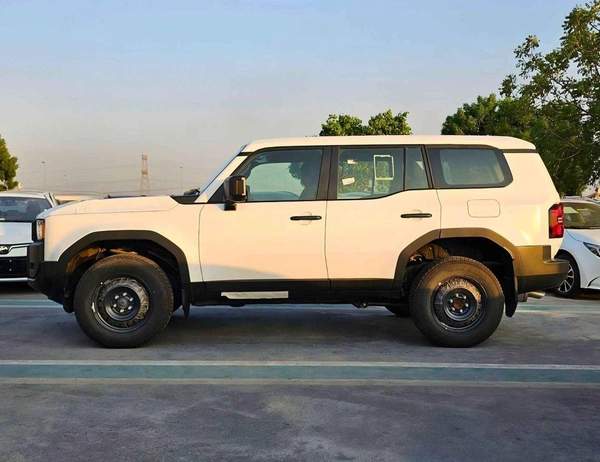 Toyota Prado LC250 URBAN / 2.4L PETROL 4WD / DVD+CAMERA / COOL BOX / FABRIC SEATS (CODE # PR24U)