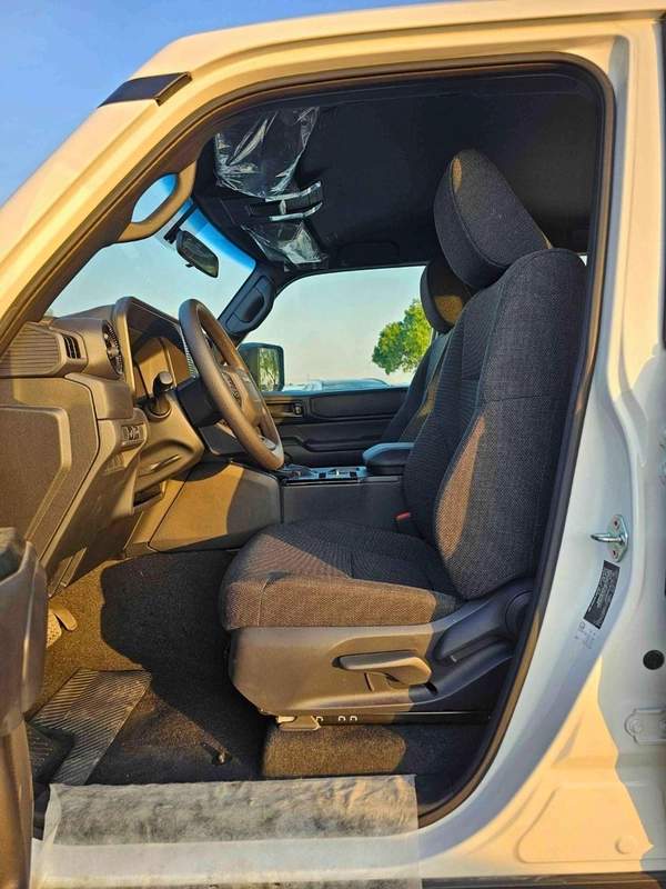 Toyota Prado LC250 URBAN / 2.4L PETROL 4WD / DVD+CAMERA / COOL BOX / FABRIC SEATS (CODE # PR24U)