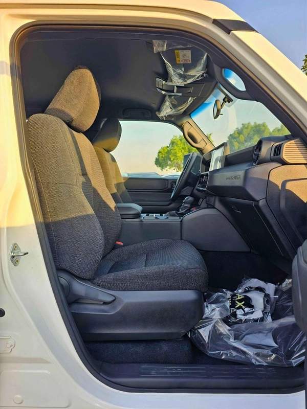 Toyota Prado LC250 URBAN / 2.4L PETROL 4WD / DVD+CAMERA / COOL BOX / FABRIC SEATS (CODE # PR24U)