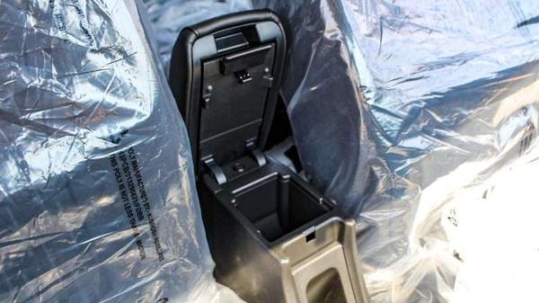 Suzuki Ertiga SUZUKI ERTIGA 1.5L GLX AT 2025