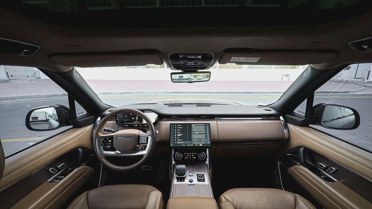 2023 | Range Rover Vogue P530 Autobiography | Low Mileage | 7Seater | Warranty one year-9-9