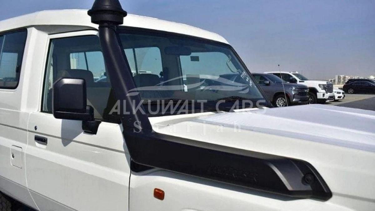 Toyota Land Cruiser 70 (NEW)Toyota Land Cruiser Hard Top 4.2L Diesel 2024 3door-3-3