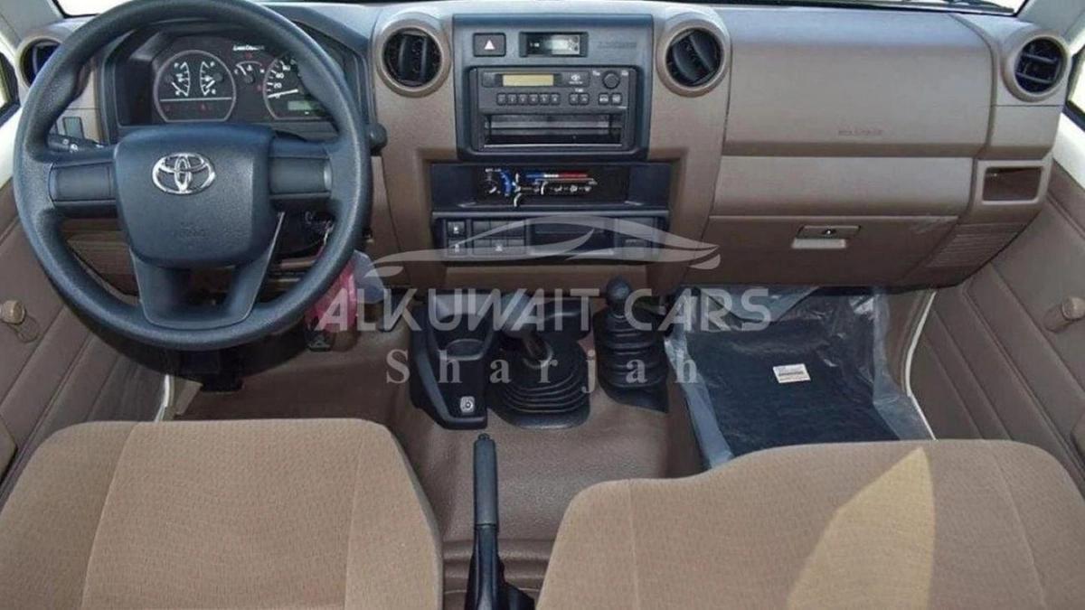Toyota Land Cruiser 70 (NEW)Toyota Land Cruiser Hard Top 4.2L Diesel 2024 3door-5-5