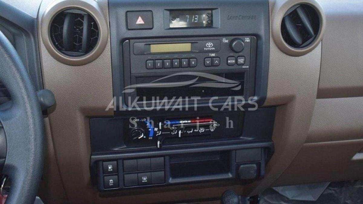 Toyota Land Cruiser 70 (NEW)Toyota Land Cruiser Hard Top 4.2L Diesel 2024 3door-7-7