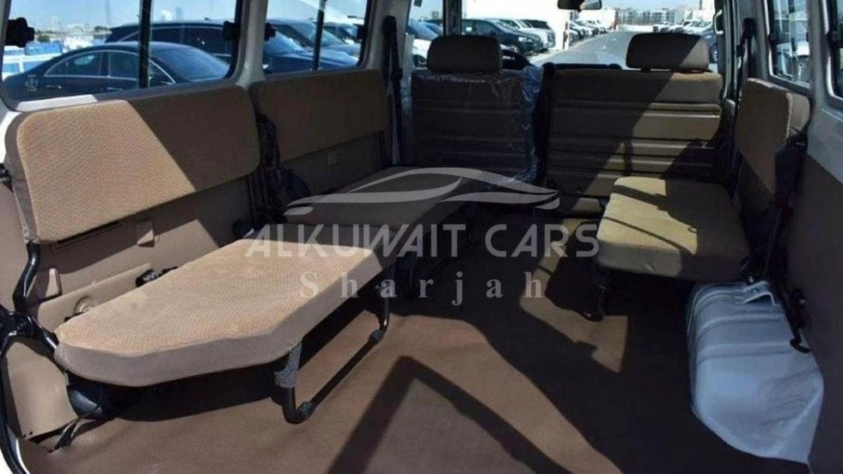 Toyota Land Cruiser 70 (NEW)Toyota Land Cruiser Hard Top 4.2L Diesel 2024 3door-9-9