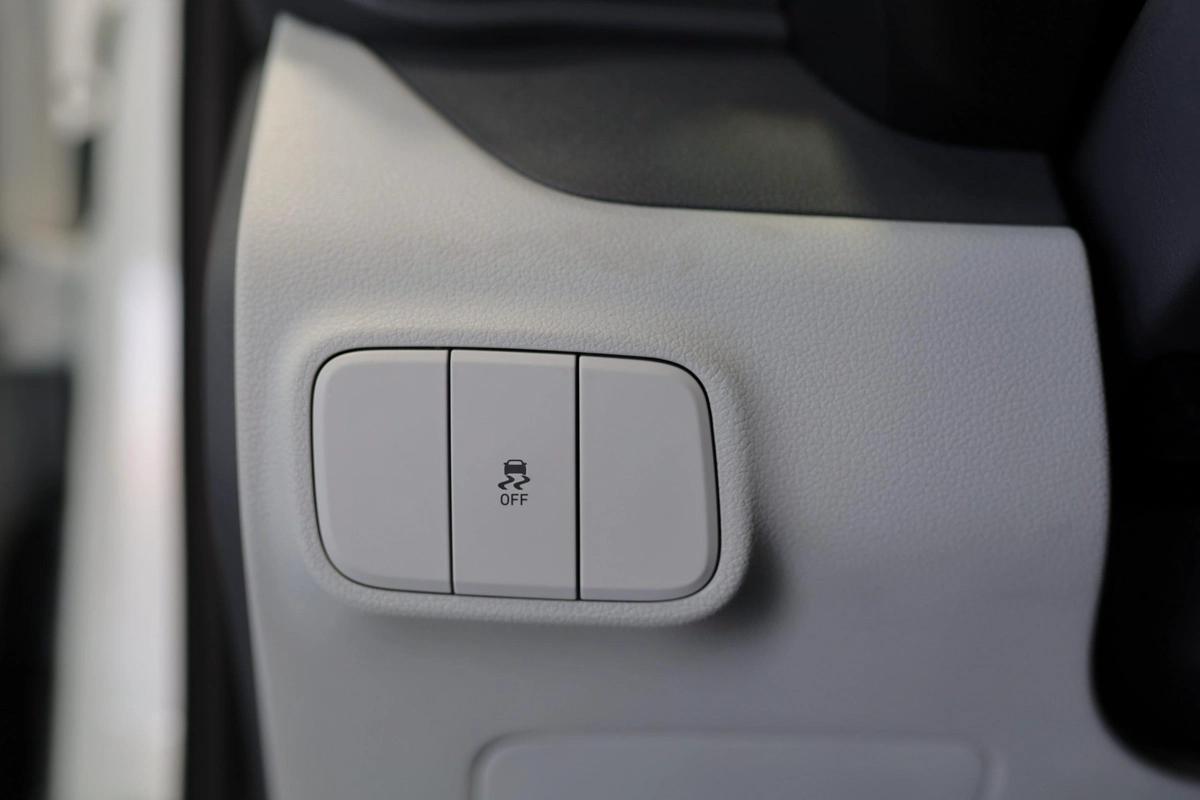 HYUNDAI GRAND i10 MODEL 2026 GCC SPECS-4-4