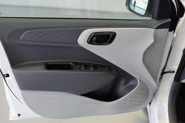 HYUNDAI GRAND i10 MODEL 2026 GCC SPECS