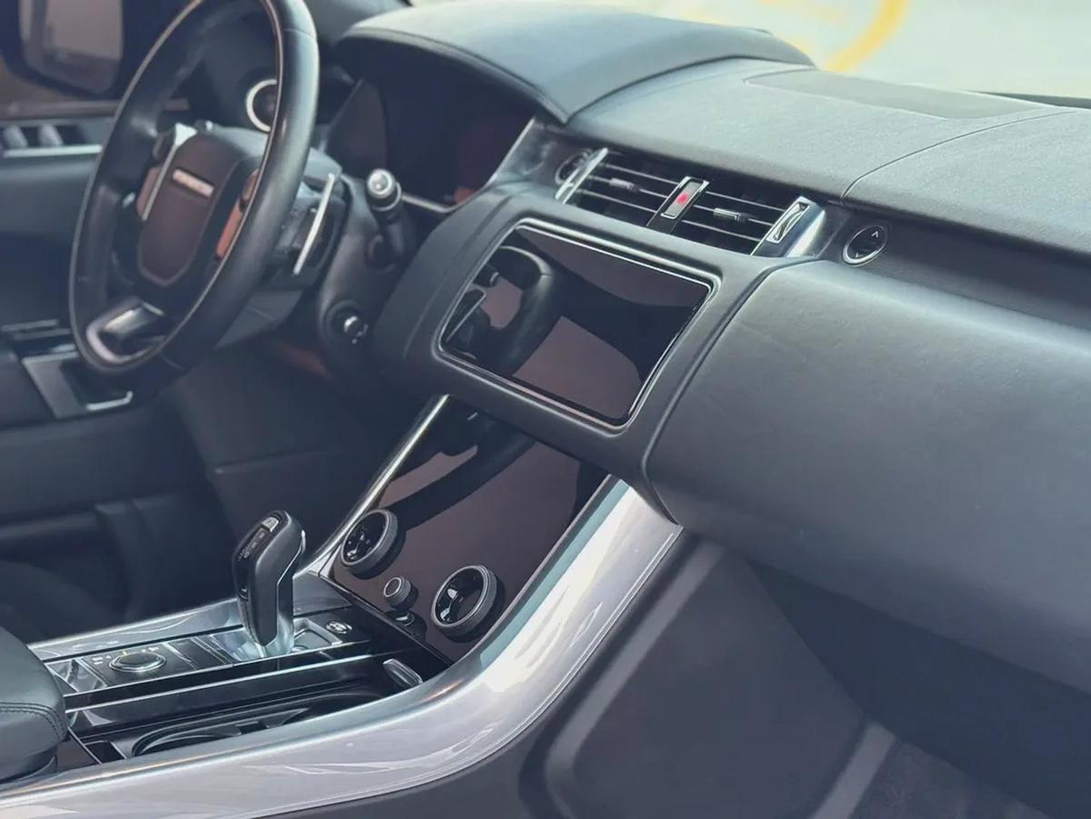 2020 Land Rover Range Rover Sport HSE - American Specs-6-6