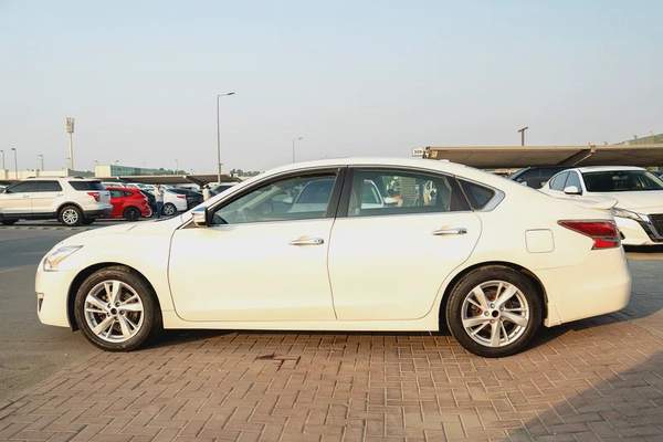 Nissan Altima SV Full Option Sunroof