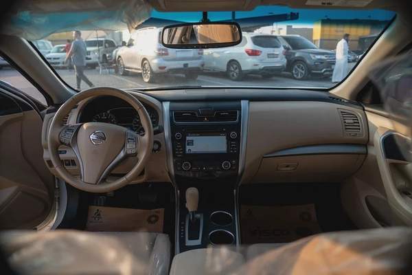 Nissan Altima SV Full Option Sunroof