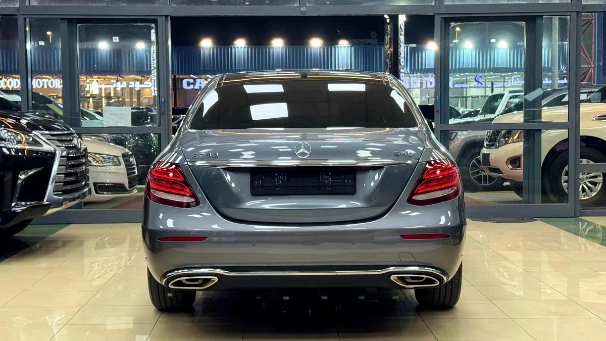 2017 MERCEDES BENZ E-200 GCC 1 st Owner Perfect Condition Full Option-7-7