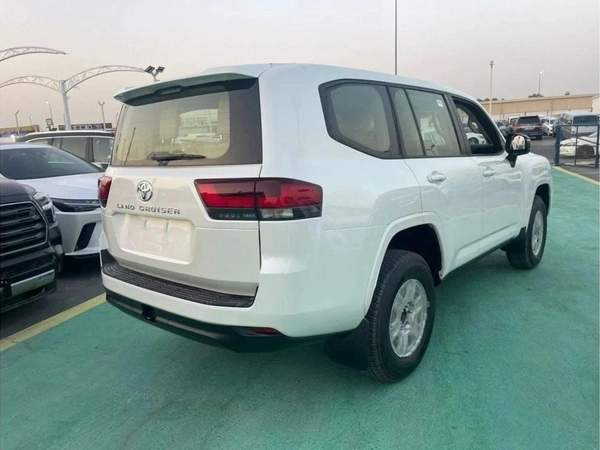 Toyota Land Cruiser 2026 MODEL GCC SPECS