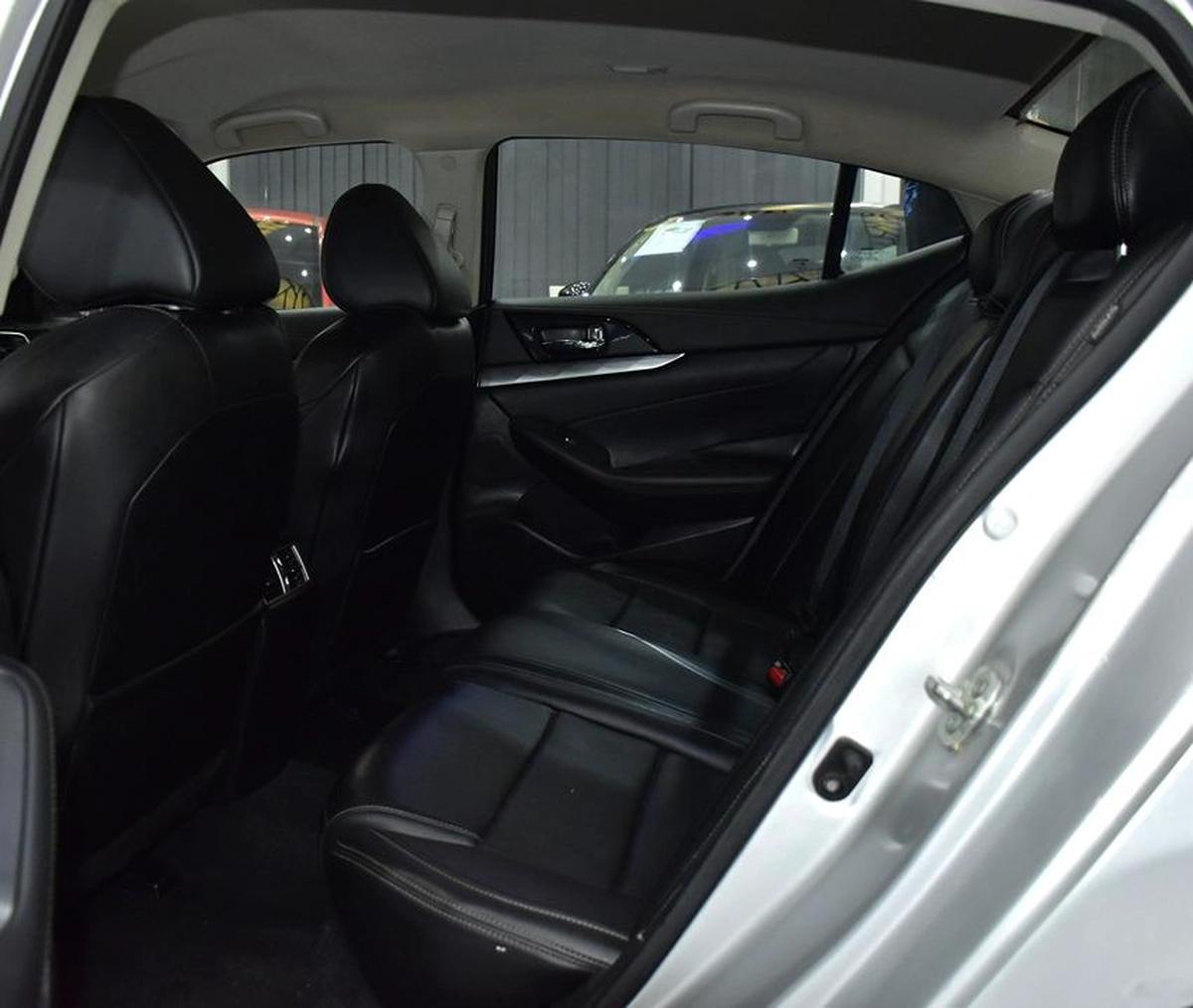 Nissan Maxima SV ( 2021 Model ) in Silver Color American Specs-12-12