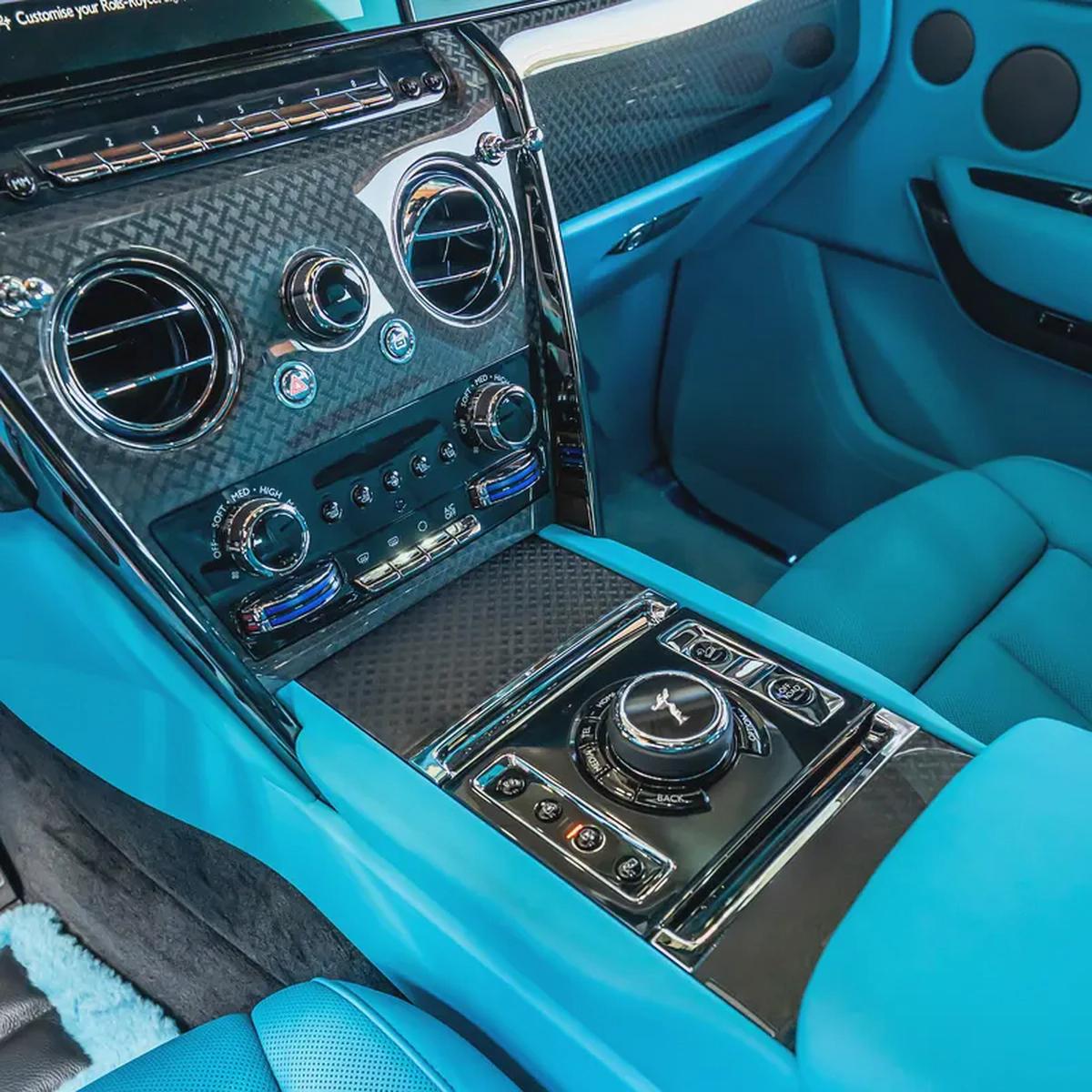 2026 ROLLS ROYCE CULLINAN BLACK BADGE ( BRAND NEW )-9-9