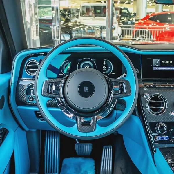 2026 ROLLS ROYCE CULLINAN BLACK BADGE ( BRAND NEW )