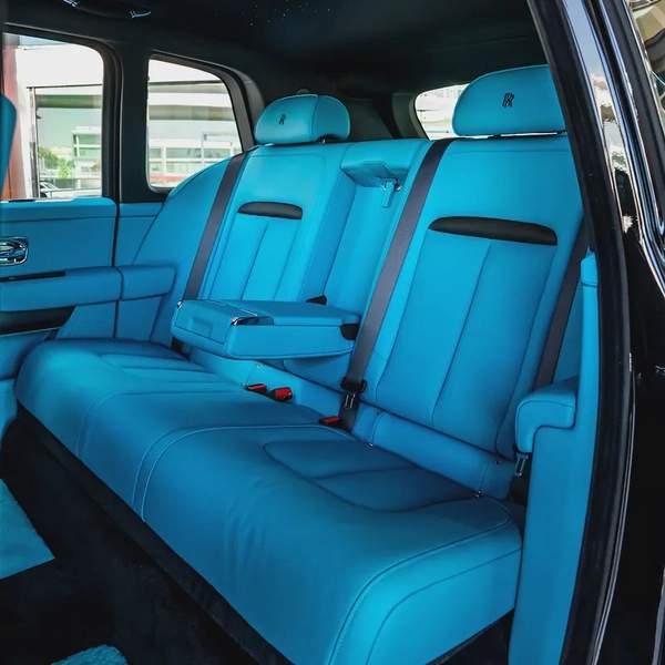 2026 ROLLS ROYCE CULLINAN BLACK BADGE ( BRAND NEW )