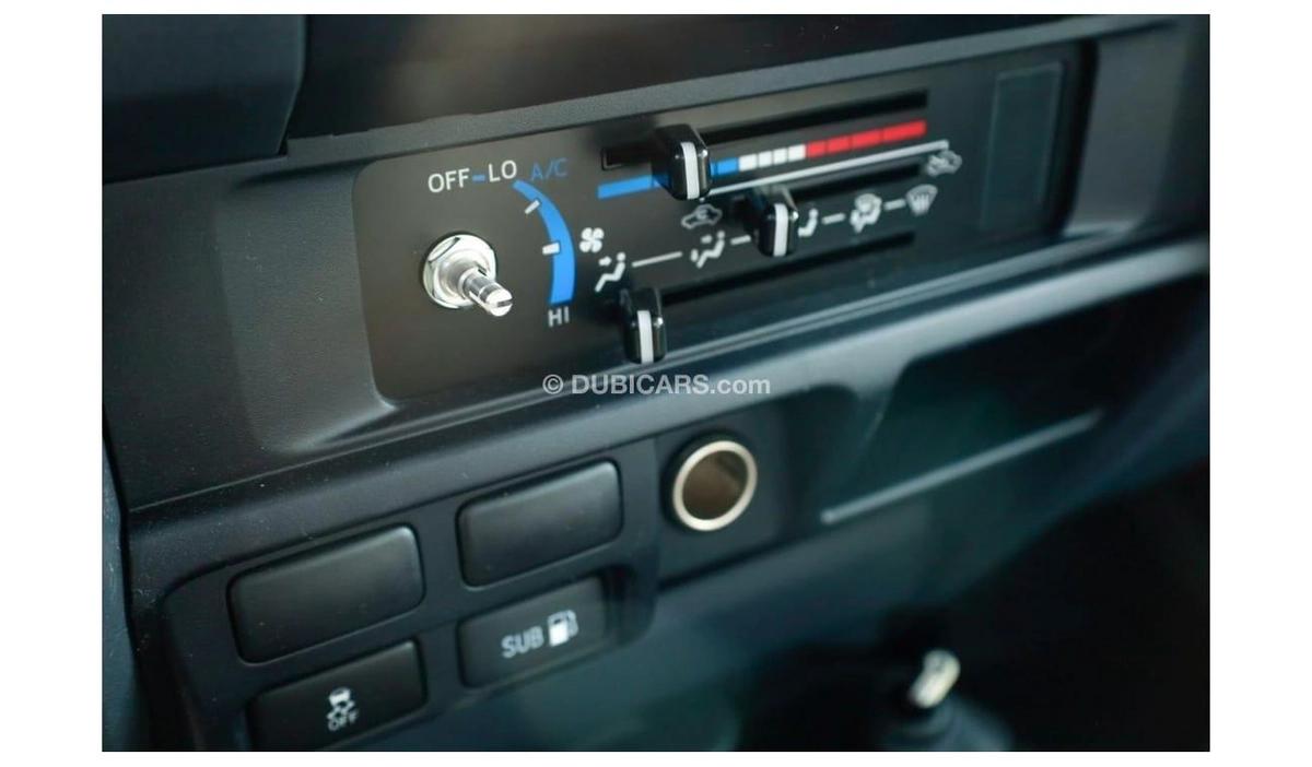 Toyota Land Cruiser Pick Up LAND CRUISER LC79 4.5L-12-12