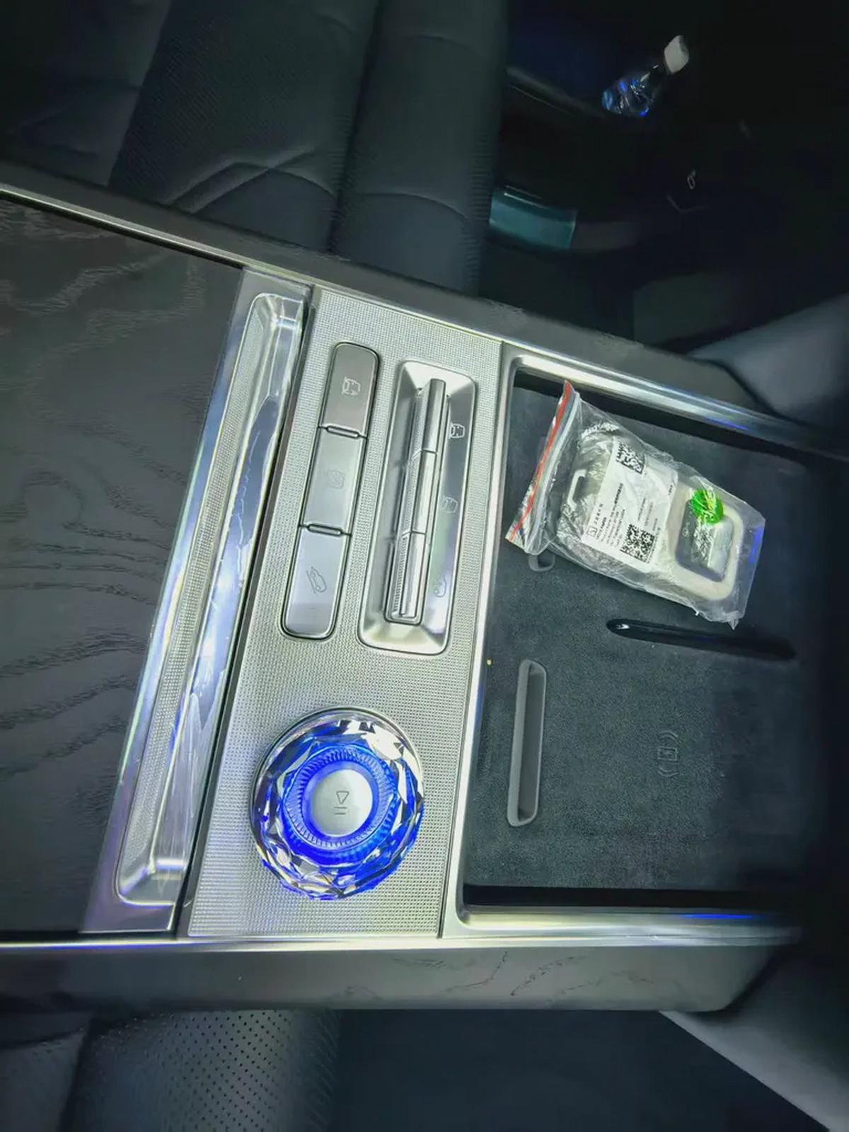 ZEEKR 9X Ultra 70kWh - 2025-9-9