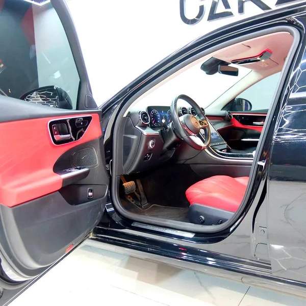 AED 2,252 P.M l 0% Down Payment l Mercedes-Benz C200 l Excellent Condition