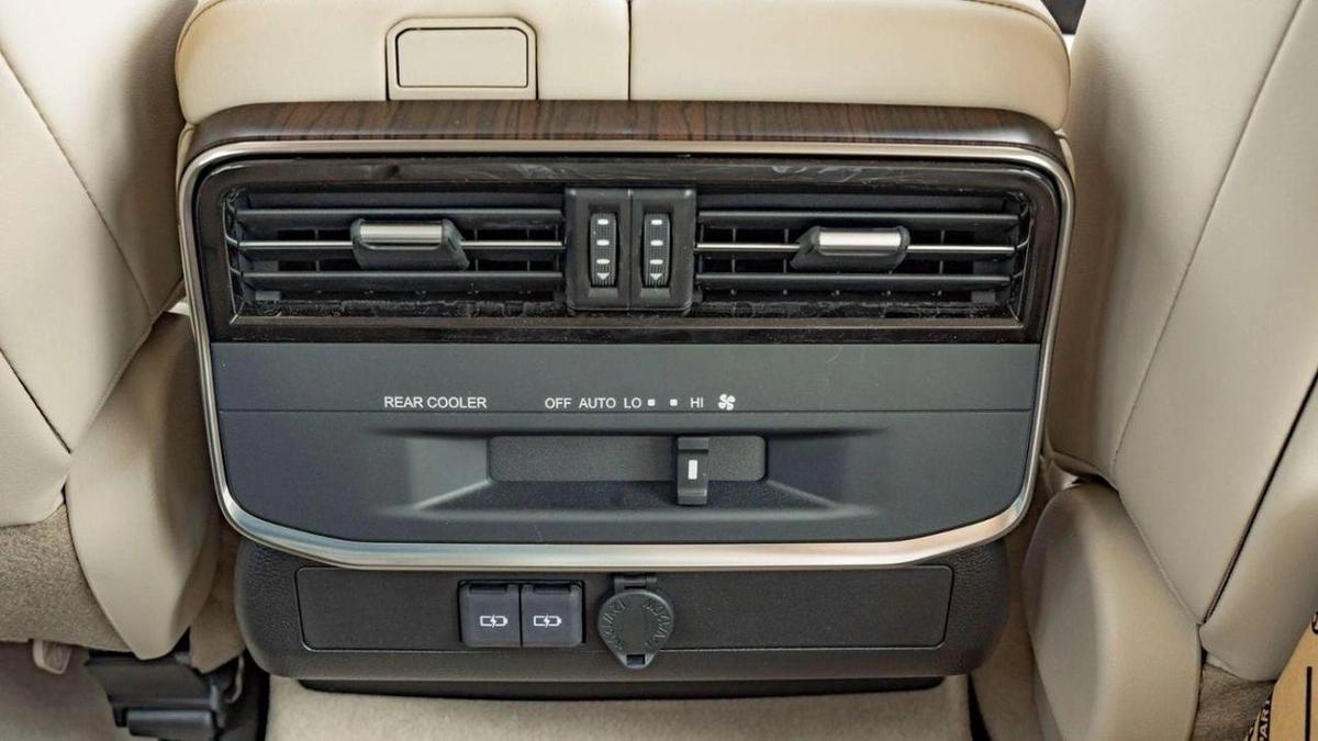 Toyota Land Cruiser 2024 Toyota LC300 GXR Twin Turbo 3.5L Petrol AT - Black-16-16