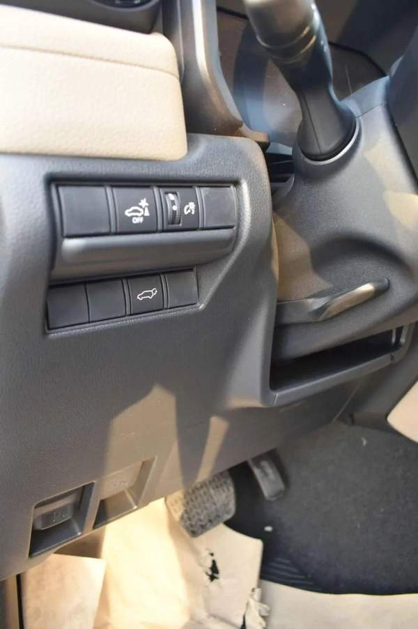 Toyota Prado Prado 2.4L 2026 MID OPTION