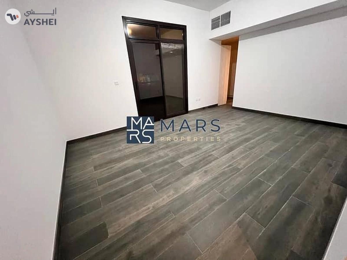 Luxury| Spacious| Signature Villa| Maid Room+ Driver Room| Best Price| Close To Park-11-11