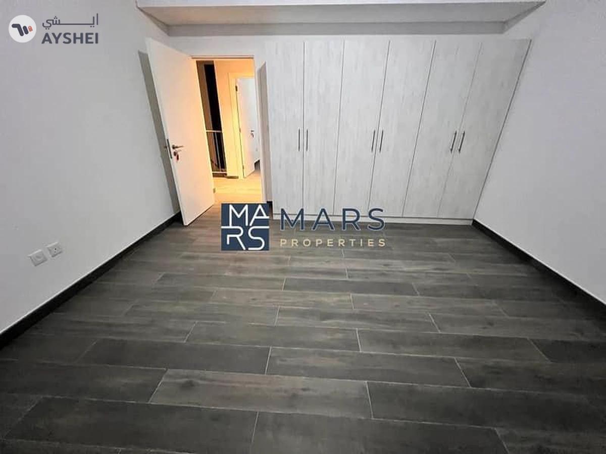 Luxury| Spacious| Signature Villa| Maid Room+ Driver Room| Best Price| Close To Park-26-26