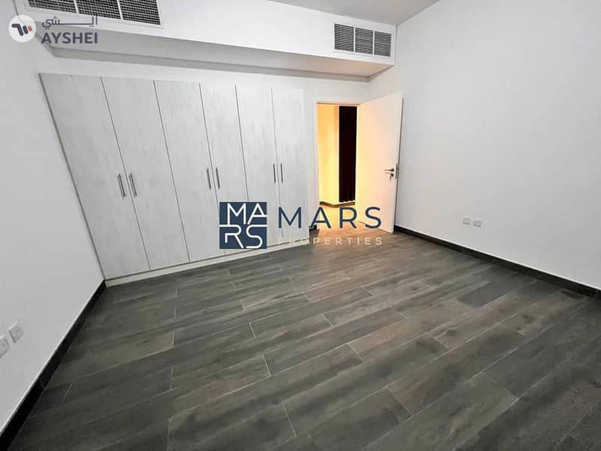 Luxury| Spacious| Signature Villa| Maid Room+ Driver Room| Best Price| Close To Park-29-29