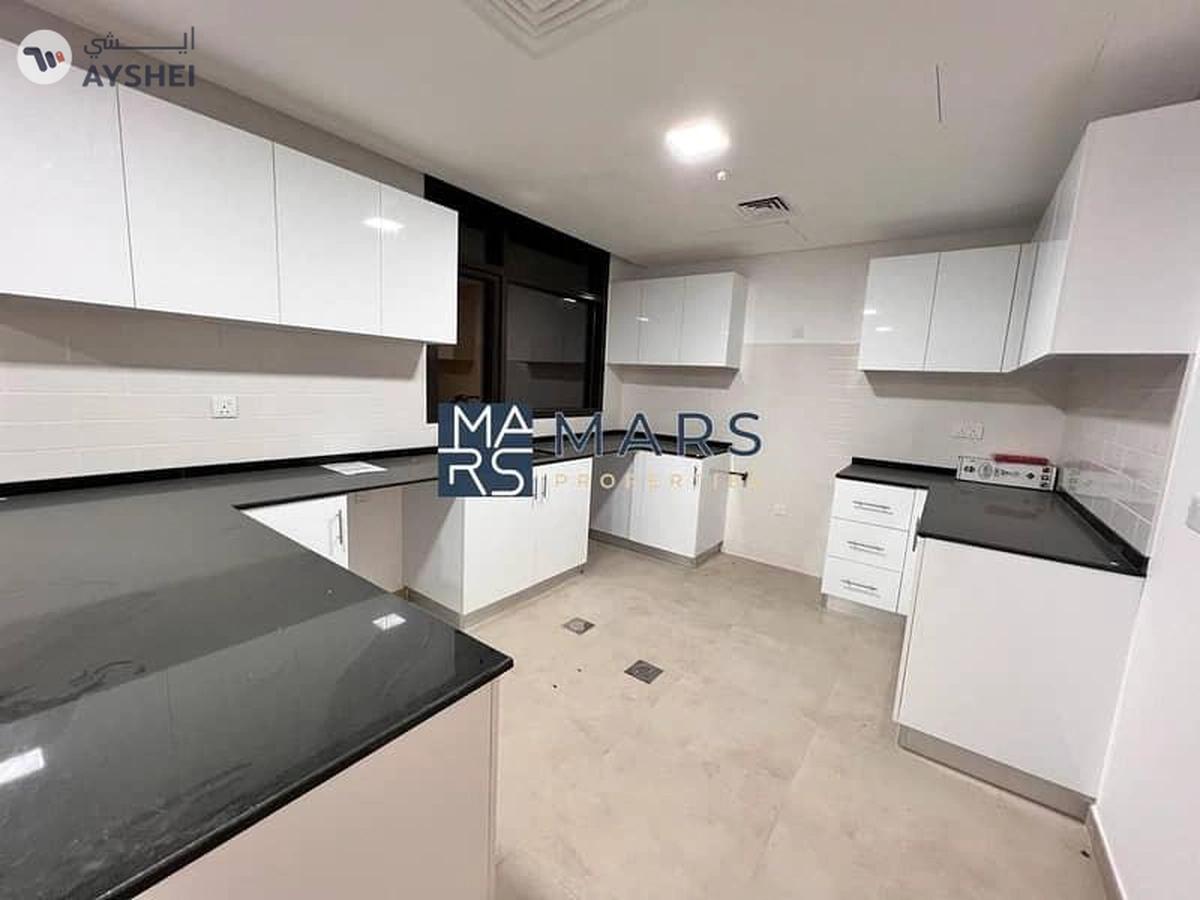 Luxury| Spacious| Signature Villa| Maid Room+ Driver Room| Best Price| Close To Park-4-4