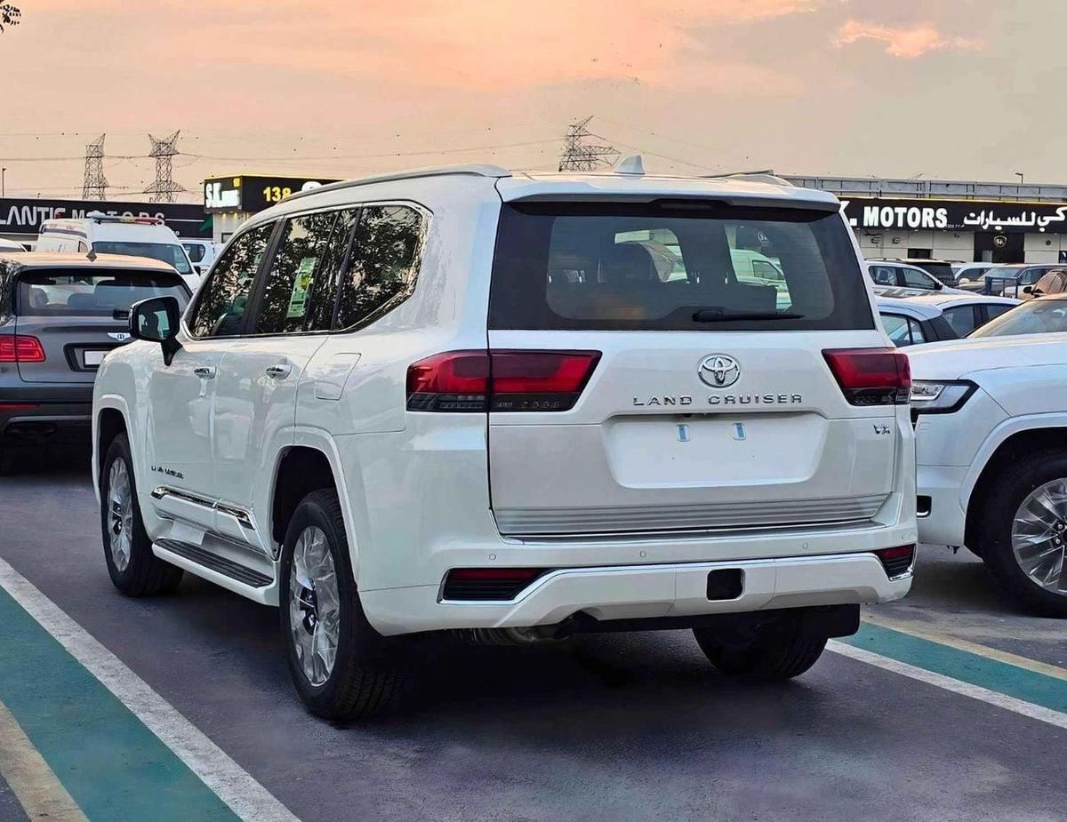 Toyota Land Cruiser VX | 4.0L V6 PETROL | RADAR | BIG DVD | JBL SPEAKERS | 360*CAMERA | SUNROOF (CODE#VX4MA)-7-7