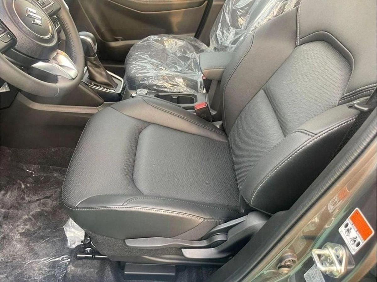 Suzuki Grand Vitara GLX | Full Option | 1.5L 4WD Hybrid | Panoramic Sunroof | HUD| 360 camer-4-4