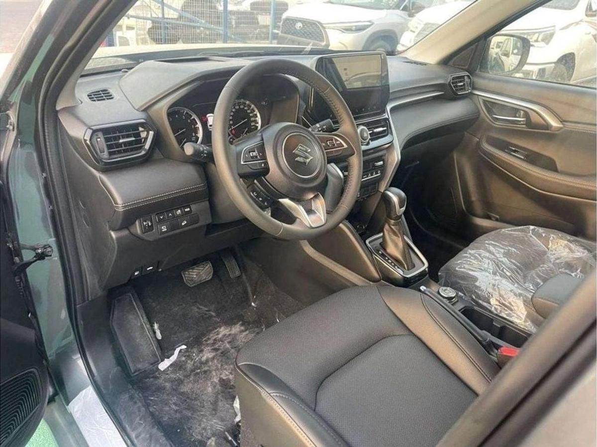 Suzuki Grand Vitara GLX | Full Option | 1.5L 4WD Hybrid | Panoramic Sunroof | HUD| 360 camer-14-14