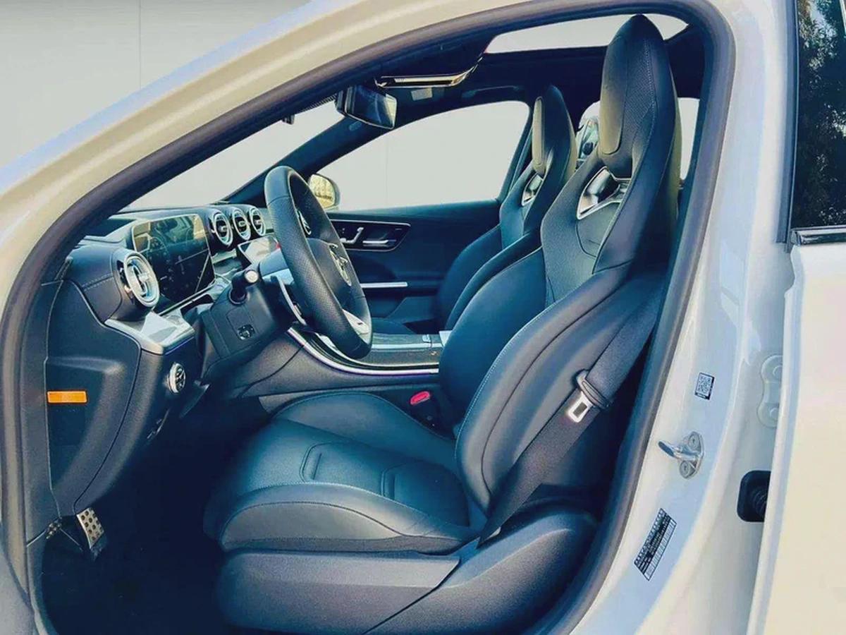 BENZ C63s | E PERFORMANCE | 2024 | 1739Km ONLY| BRAND NEW | FRESH JAPAN IMPORT-8-8