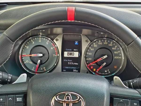 Toyota Hilux GR Sport