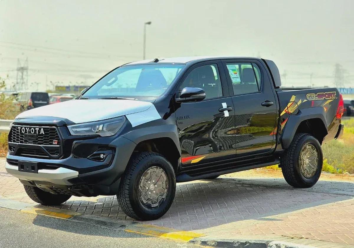 Toyota Hilux GR Sport-0-0