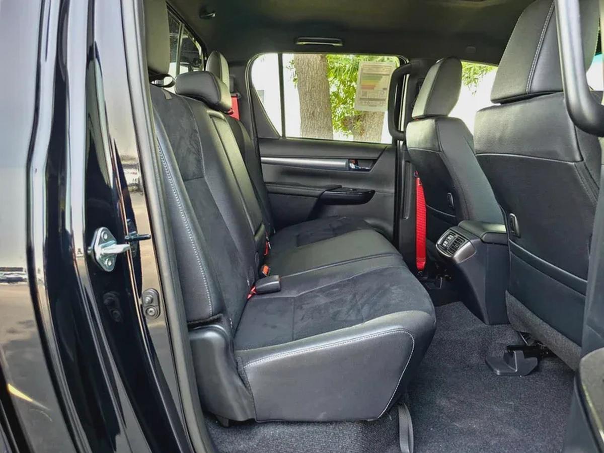 Toyota Hilux GR Sport-9-9