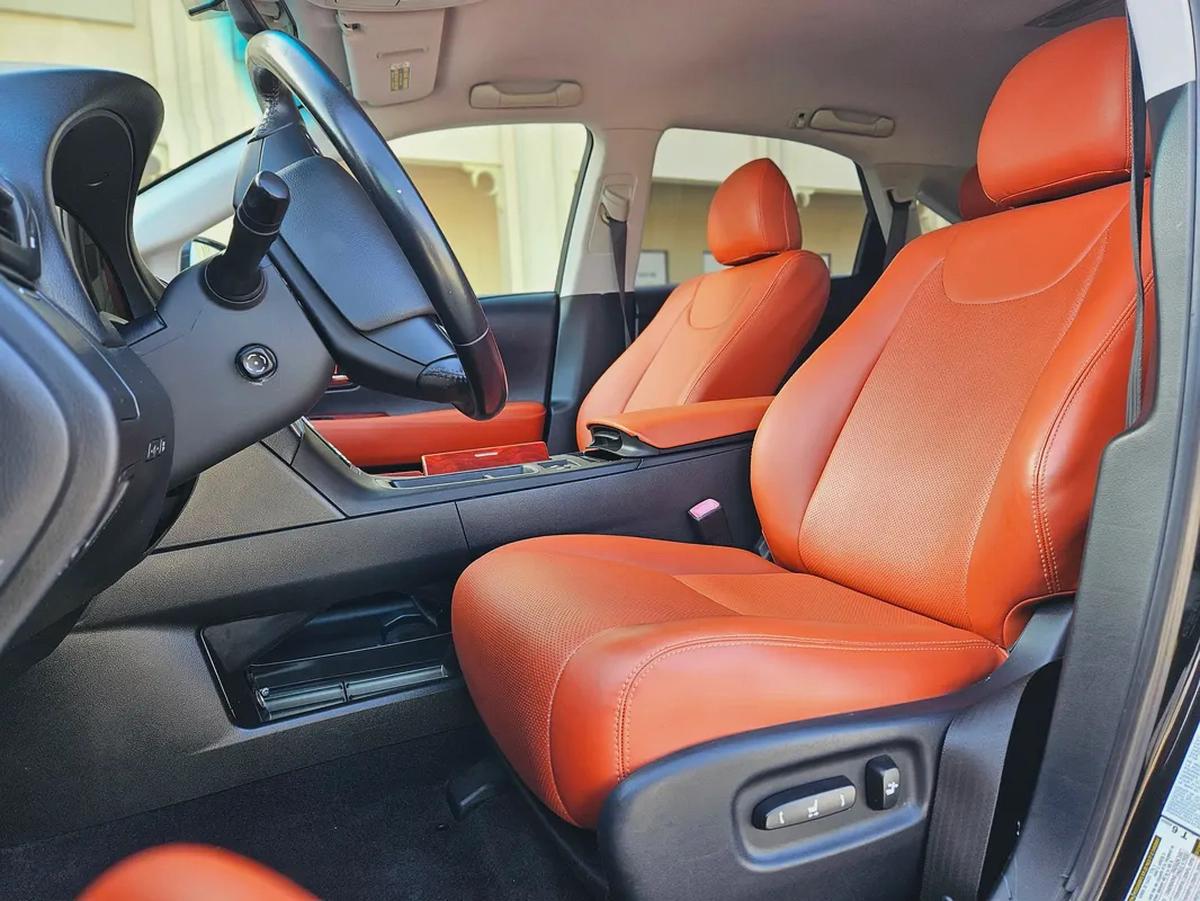 Lexus RX 350 Premier 2012 - American Specs - Premium Condition Low KM Luxury SUV-6-6