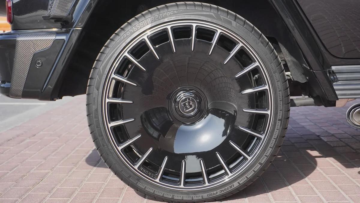 2025 Mercedes-Benz G700 Brabus | Original | Brand New 0km | Coming with a Brabus Bike-8-8
