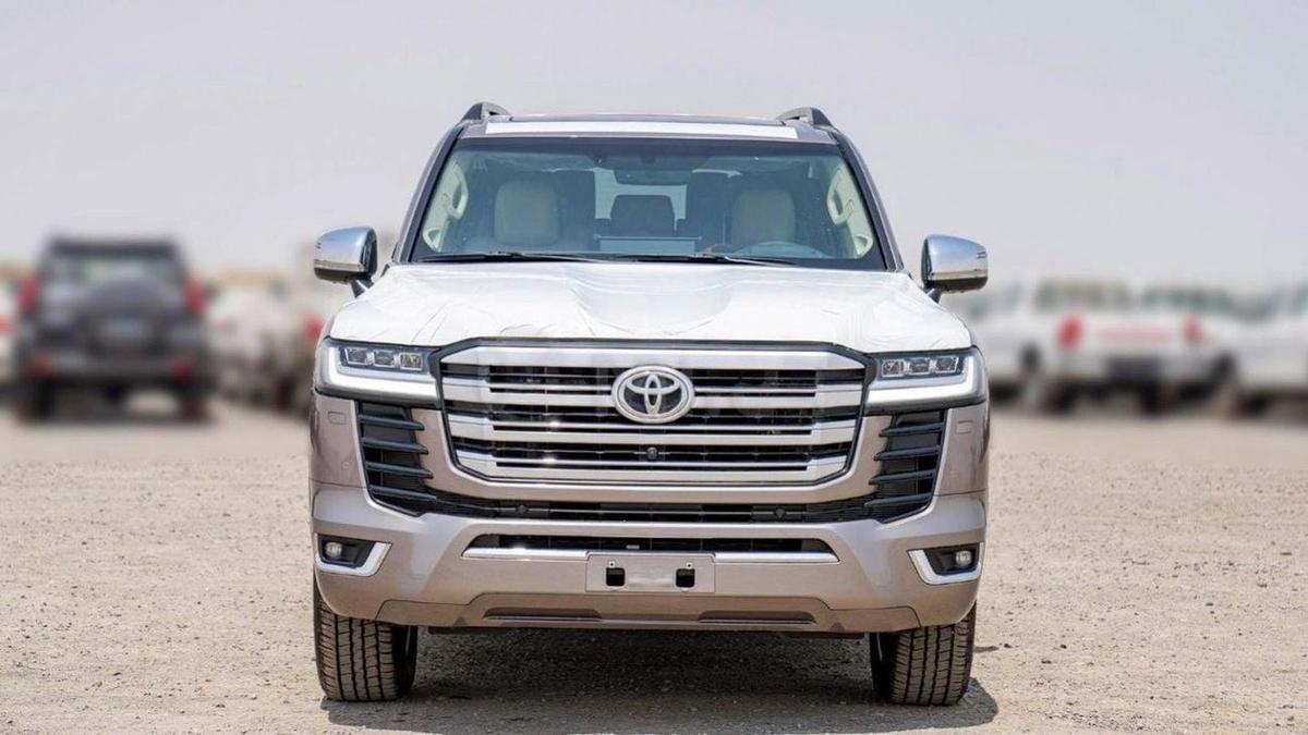 Toyota Land Cruiser Toyota land cruiser VXR 3.5L Petrol Full Option 2025-2-2